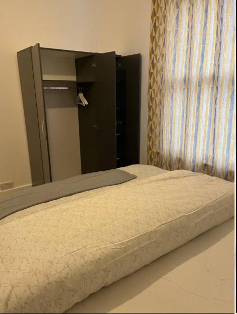 Two Bedroom Apartment In ลอนดอน ภายนอก รูปภาพ